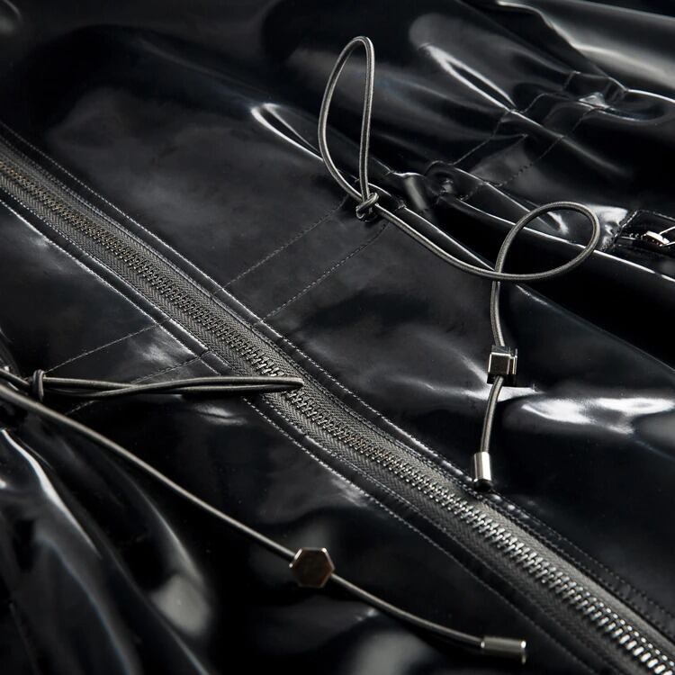 〈Unisex〉Patent Leather Windbreaker【TR1178】