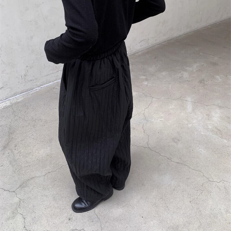 Embossed Pleats Loose Pants【TR3192】