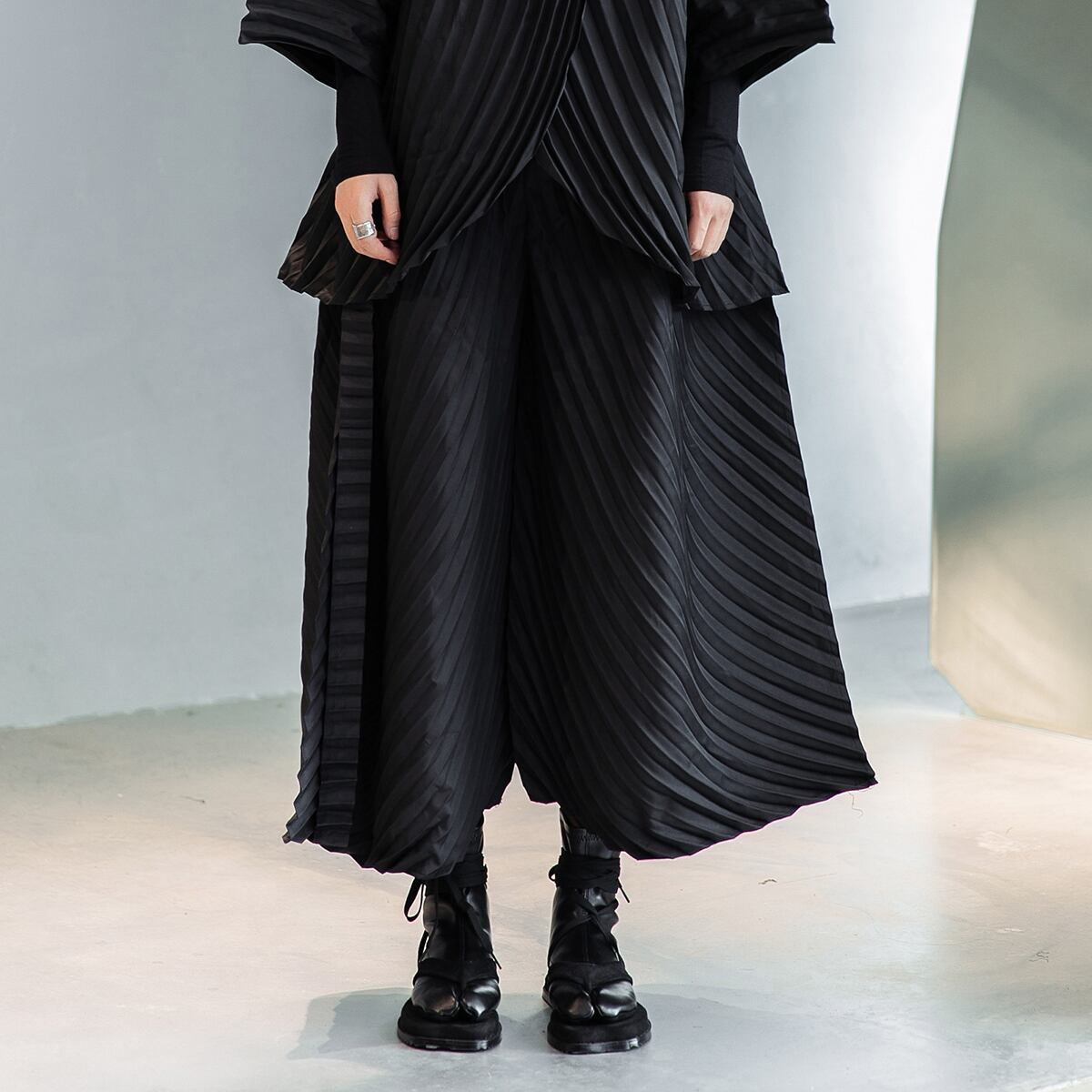 〈Unisex〉 Pleats Tops Wide-pants Set-up【TR1353】