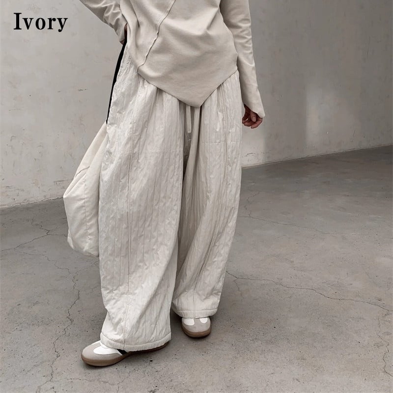 Embossed Pleats Loose Pants【TR3192】