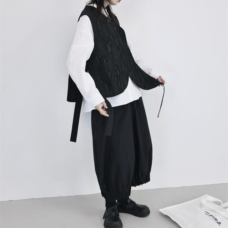 Retro Flower Embossed Vest【TR3239】