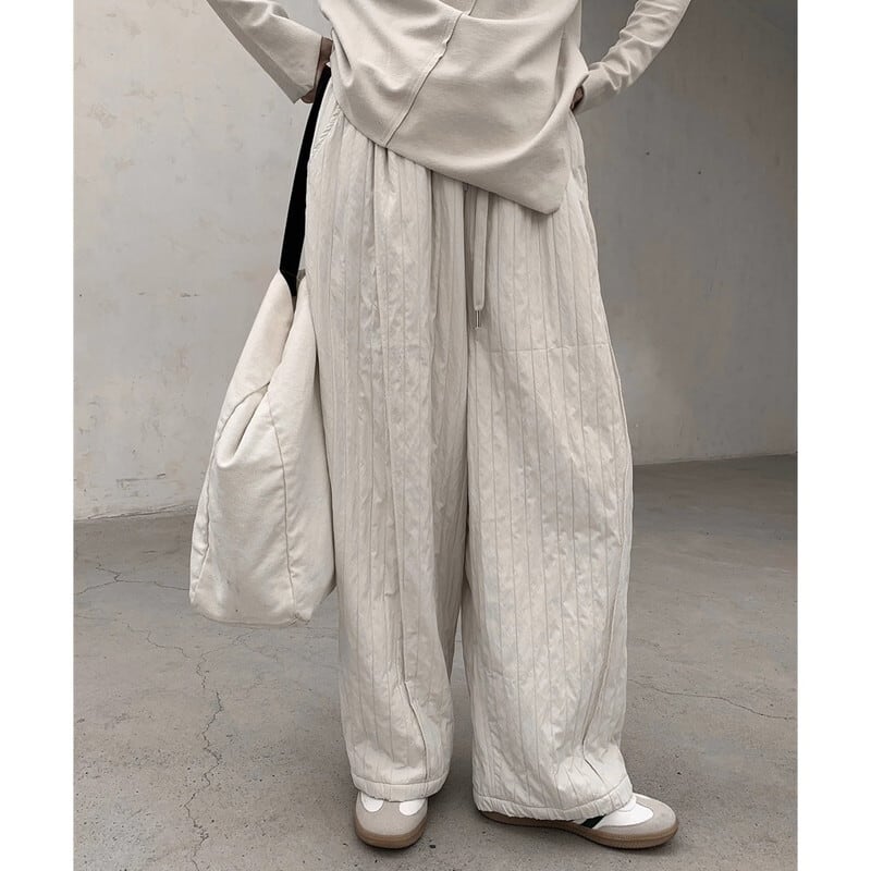 Embossed Pleats Loose Pants【TR3192】