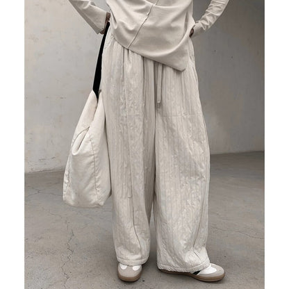 Embossed Pleats Loose Pants【TR3192】