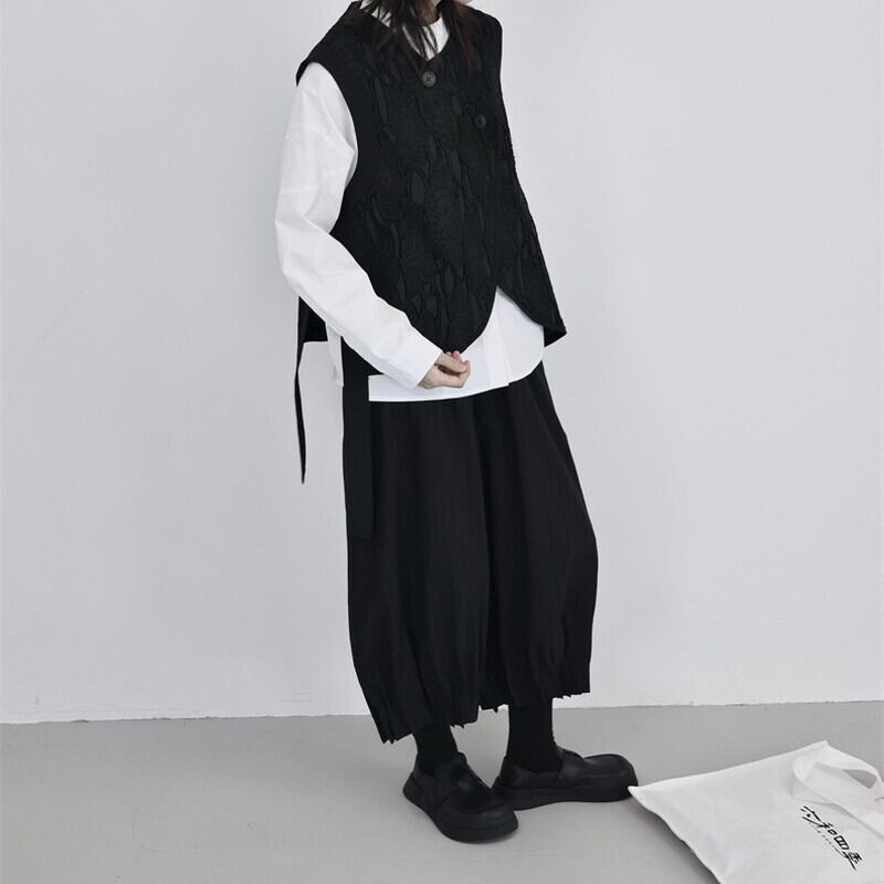 Retro Flower Embossed Vest【TR3239】