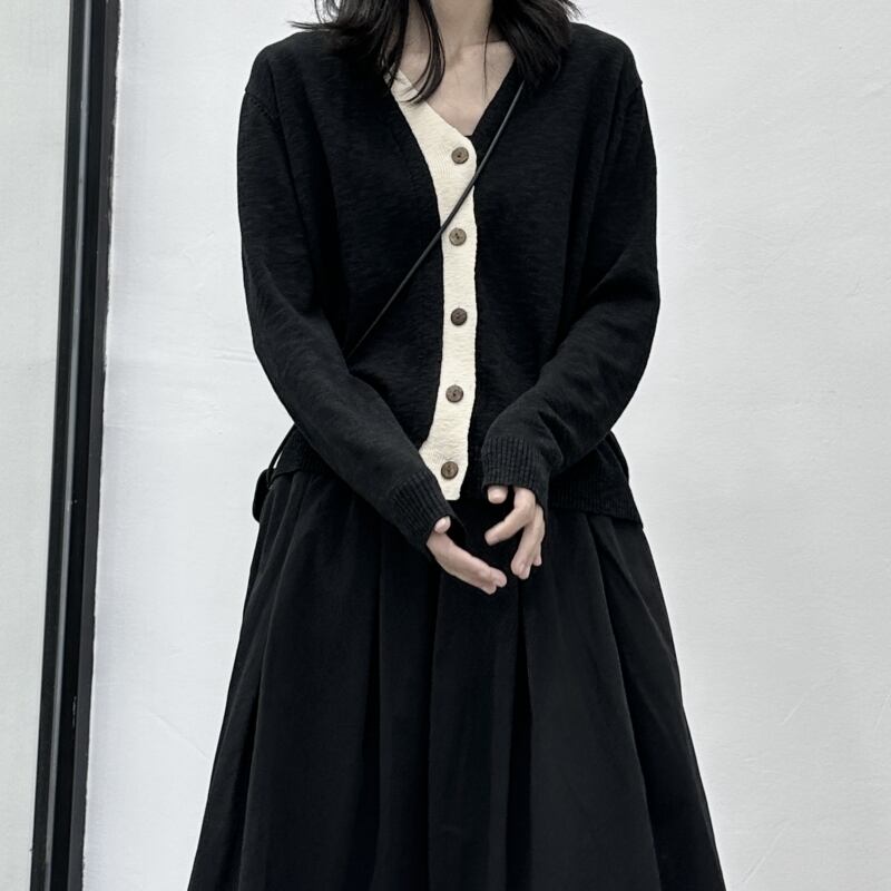 Knit Bi-Color V-Neck Jacket【TR3267】