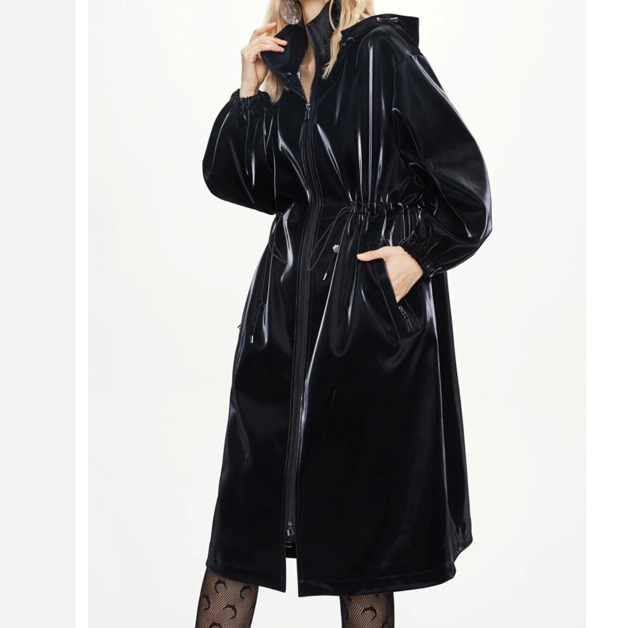 〈Unisex〉Patent Leather Windbreaker【TR1178】