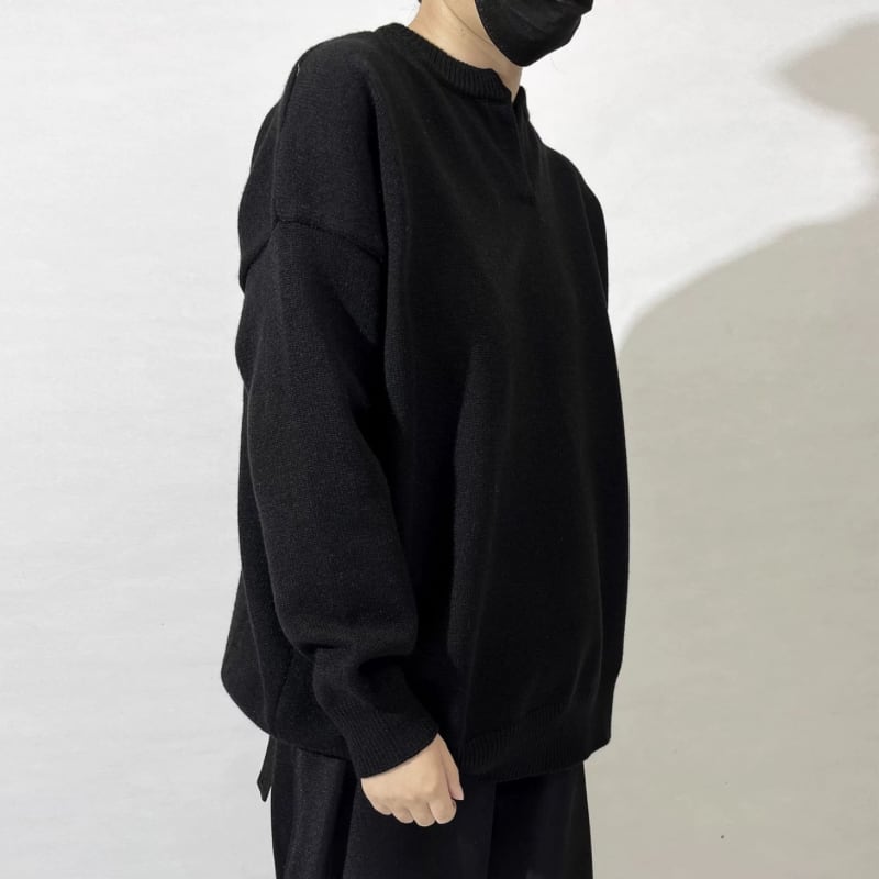 Split Neck Knit T-shirt【TR3360】